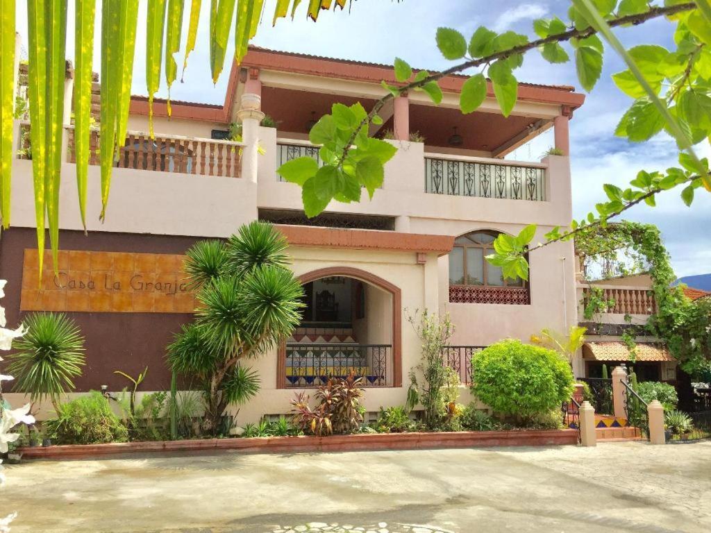 Casa La Granja Hotel Iloilo City Exterior photo